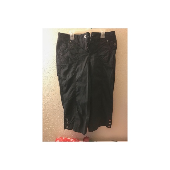 Black capris - Picture 1 of 1